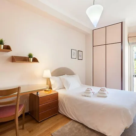 Apartment Rh Charming Sao Victor